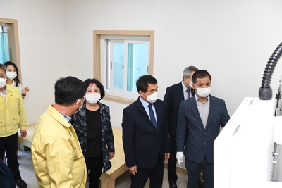한냇물행복빨래방개소및사회공헌기금전달식(15).JPG