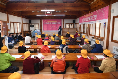 성인문해진달래학교나들이&문해골든벨(5).JPG