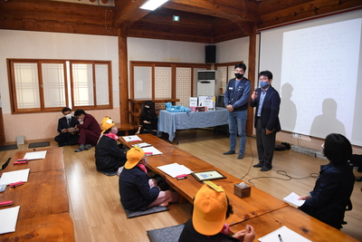 성인문해진달래학교나들이&문해골든벨(12).JPG