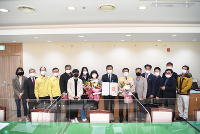 동상면사람들대통령상수상(11).JPG