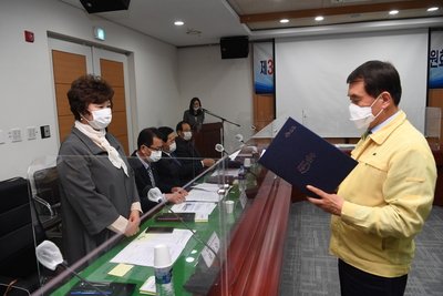 완주군청렴군민감사관위촉및운영위원회(10).JPG
