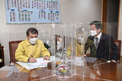 희망2021나눔캠페인이웃돕기후원품전달(9).JPG