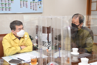 사)대한한돈협회완주지부이웃돕기물품전달식(5).JPG