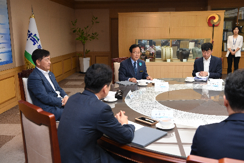 UPS 안전성 평가센터 선정 업무협약식 (6).JPG