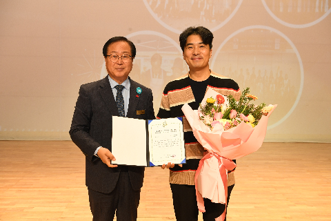 직원월례회 (28).JPG