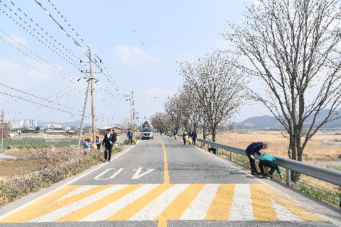 안보자문협의회 만경강 정화활동 (64).JPG