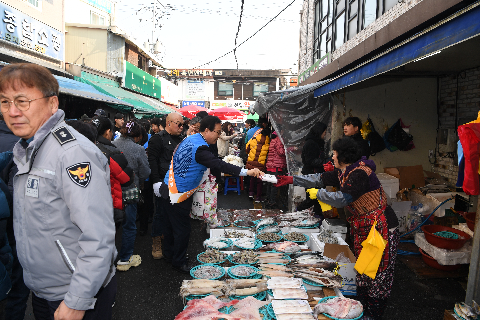 설맞이 삼례 전통시장 장보기 행사 (4).JPG