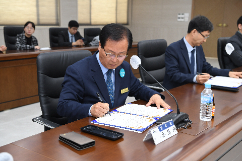 수소산업분야 인력 성장모델 구축을 위한 업무협약식 (10).JPG