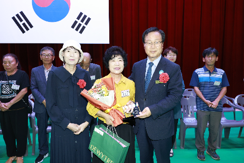 효도대상 시상 및 어르신 위안행사 (31).JPG