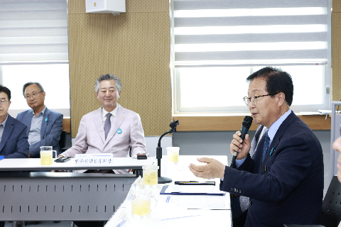 완주경제 소중한 인연 프로젝트 업무협약식 (9).JPG