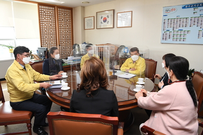 완주군여성단체협의회장학금전달식(5).JPG