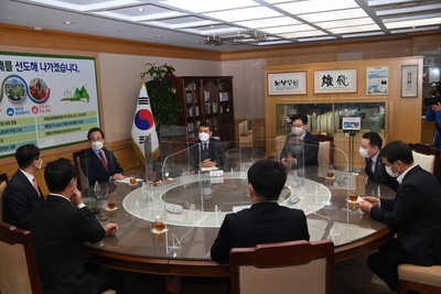완주테크노밸리제2산업단지투자협약체결(1).JPG
