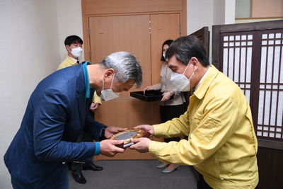 지방재정확충기여자감사패수여(13).JPG