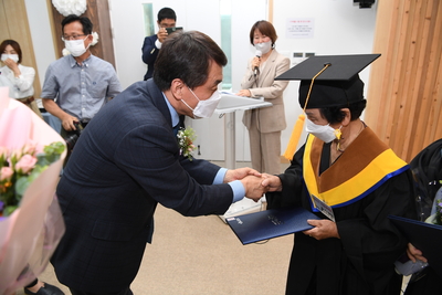 진달래학교졸업식(22).JPG
