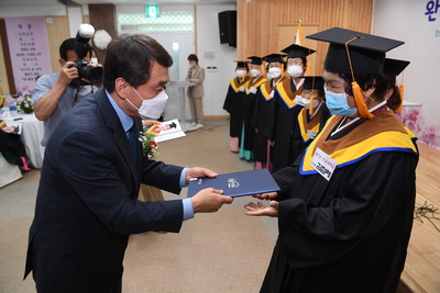 진달래학교졸업식(26).JPG