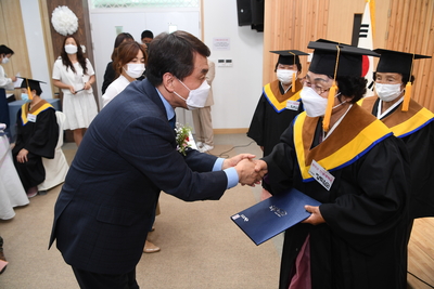 진달래학교졸업식(36).JPG