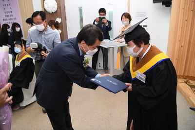 진달래학교졸업식(42).JPG