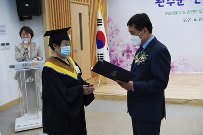진달래학교졸업식(43).JPG