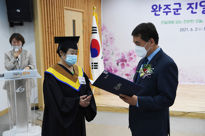 진달래학교졸업식(44).JPG