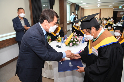 진달래학교졸업식(58).JPG