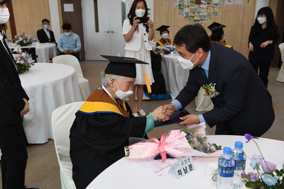 진달래학교졸업식(65).JPG