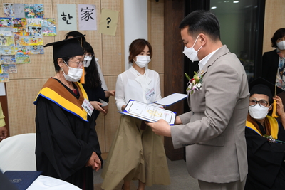 진달래학교졸업식(69).JPG