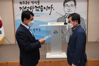 완주군부군수이임식(1).JPG