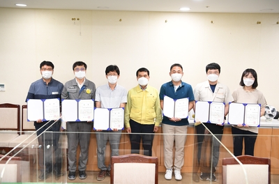 완주군가족친화우수기업(기관)공모전시상식(19).JPG