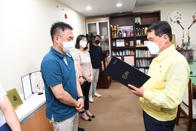 완주군가족친화우수기업(기관)공모전시상식(9).JPG