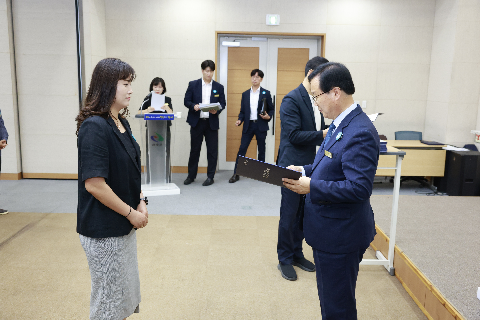 하반기 사령교부 6급이상 (168).JPG