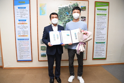 송지호,정철휘작가작품기증식(13).JPG