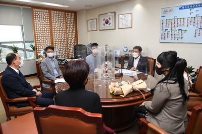 송지호,정철휘작가작품기증식(16).JPG