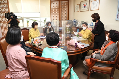 전국성인문해교육시화전상장수여식(10).JPG