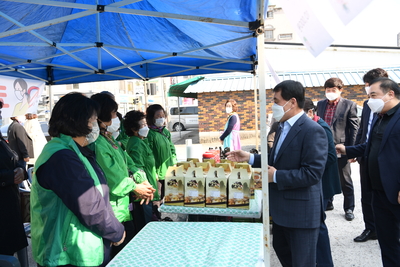 새마을농산물직거래장터행사(5).JPG