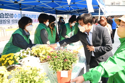 새마을농산물직거래장터행사(15).JPG