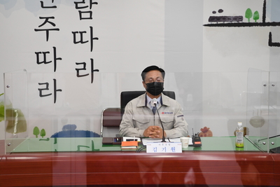 완주군요소수필수차량우선공급협약식(6).JPG