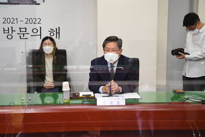 완주군요소수필수차량우선공급협약식(10).JPG