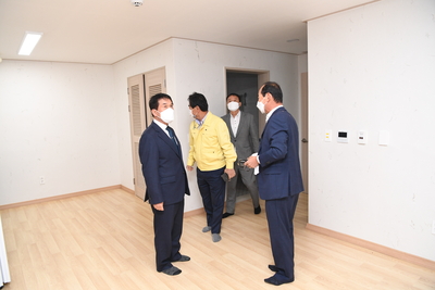 고산자연휴양림가족휴양관준공식(14).JPG