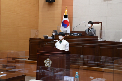 제5대청소년의회본회의개최(24).JPG