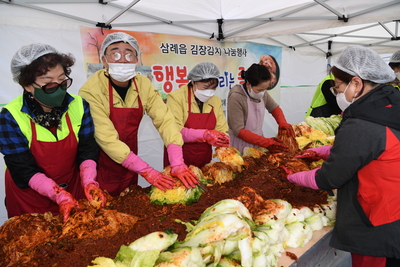 삼례읍지역사회보협의체사랑의김장나눔(13).JPG