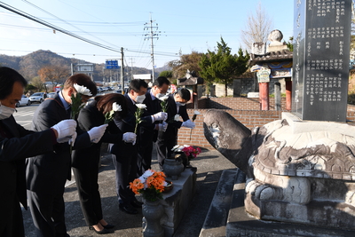일문구의사추모식(20).JPG