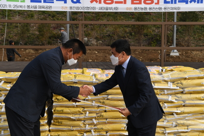 용진읍사랑의쌀&김장나눔(9).JPG