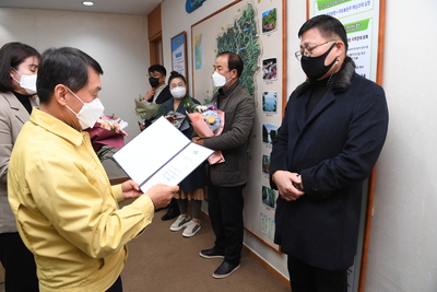 이웃돕기유공표창장전달식(13).JPG