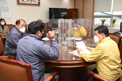 한국컴퍼니이웃돕기성금전달식(3).JPG