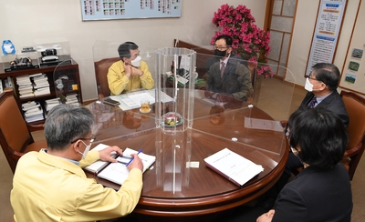 (재)한국미래비전연구원성금전달식(5).JPG