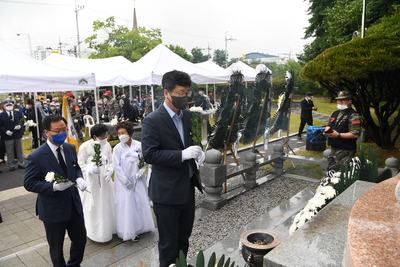 현충일추념행사(21).JPG
