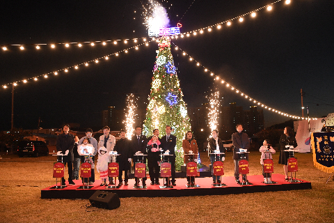 완주 별빛 희망트리 점등식 (19).JPG