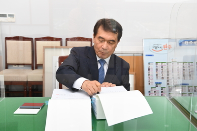 박성일완주군수퇴임식(76).JPG