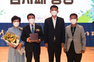 박성일완주군수퇴임식(105).JPG