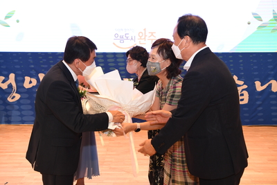 박성일완주군수퇴임식(114).JPG